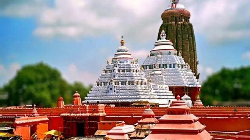 Book a Puri Tour Packages from Delhi